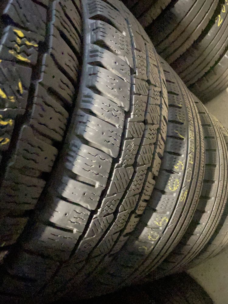 Продам шины 205/65 R16C на газель