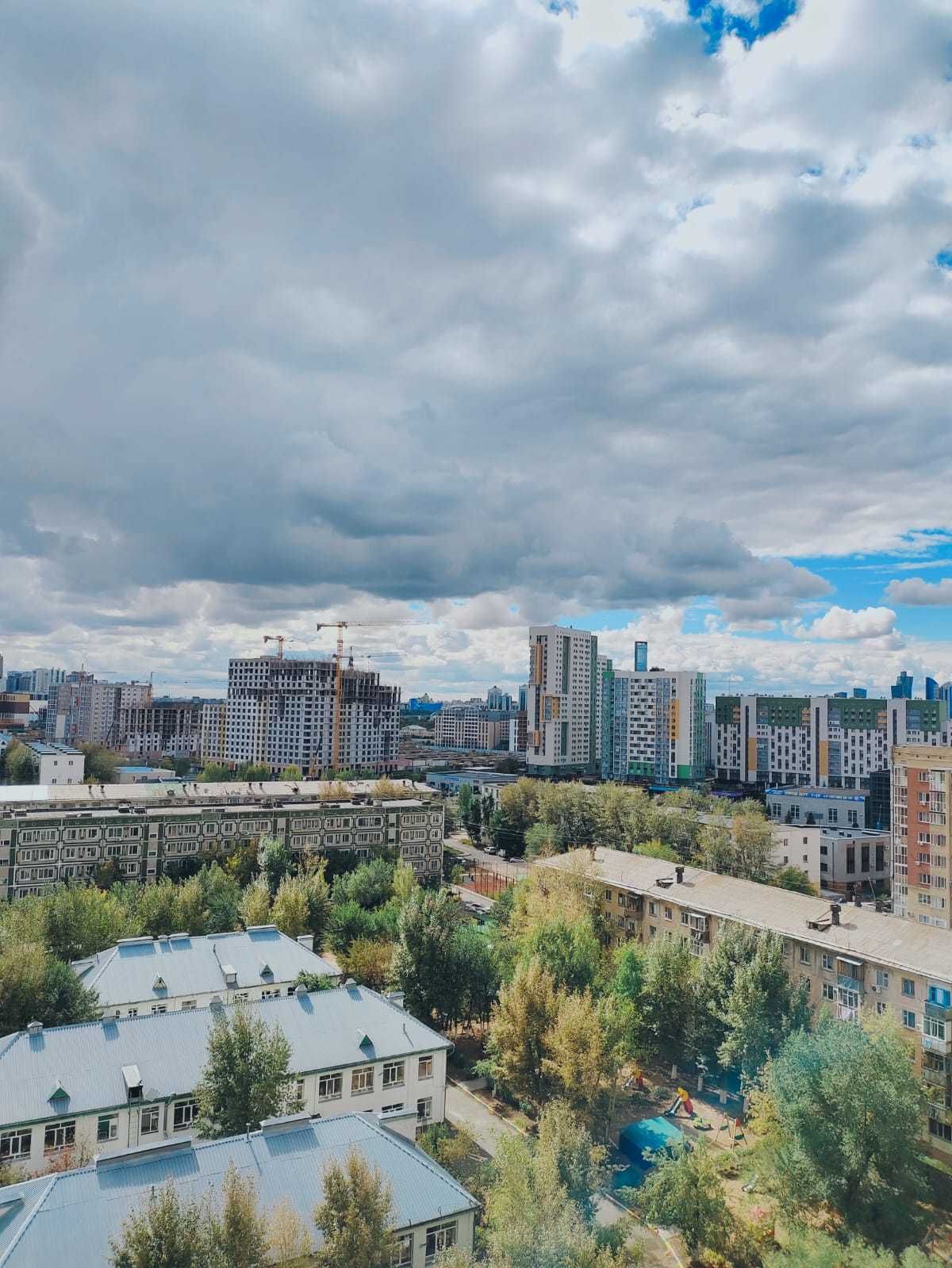 Продам 2-х комн. кварт. комфорт-класса, между маг.Орбита и ТД Евразия