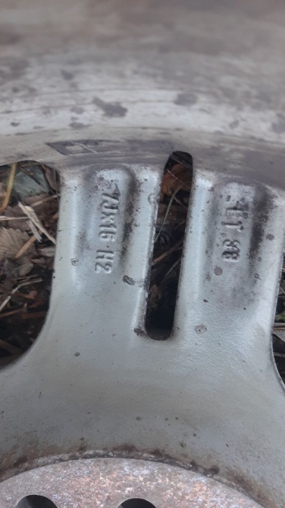 Продам диски на 15