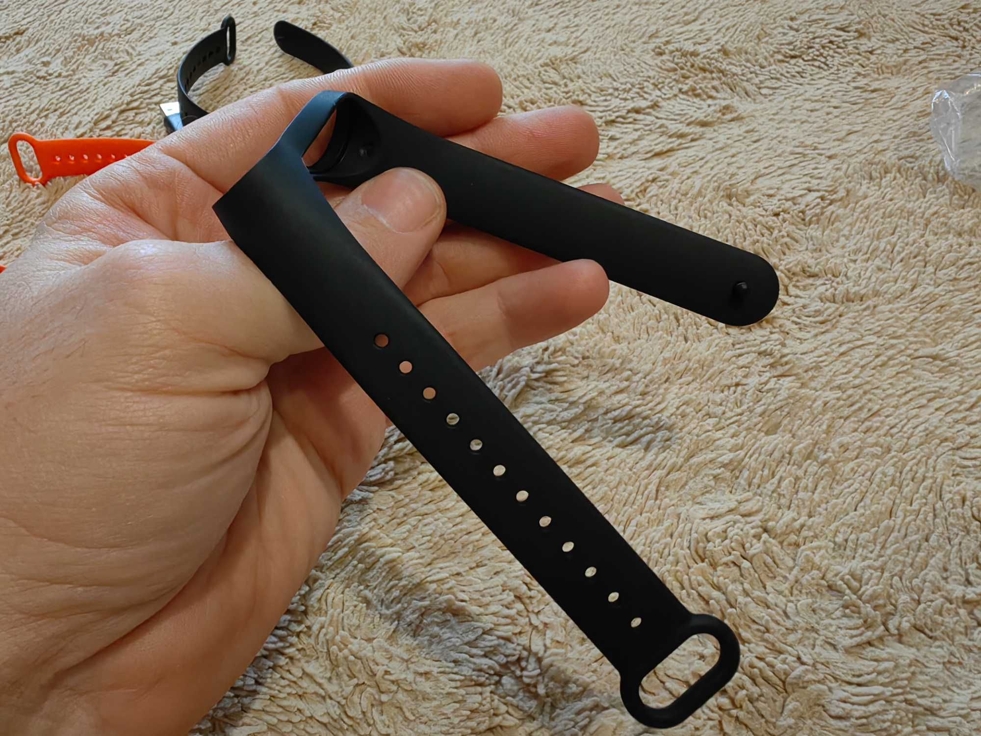 Продам фитнес браслет Mi Band 3