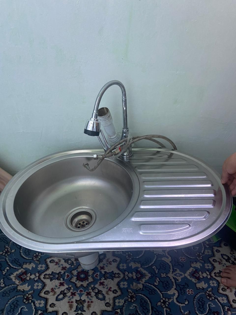 Продам мойку на кухню