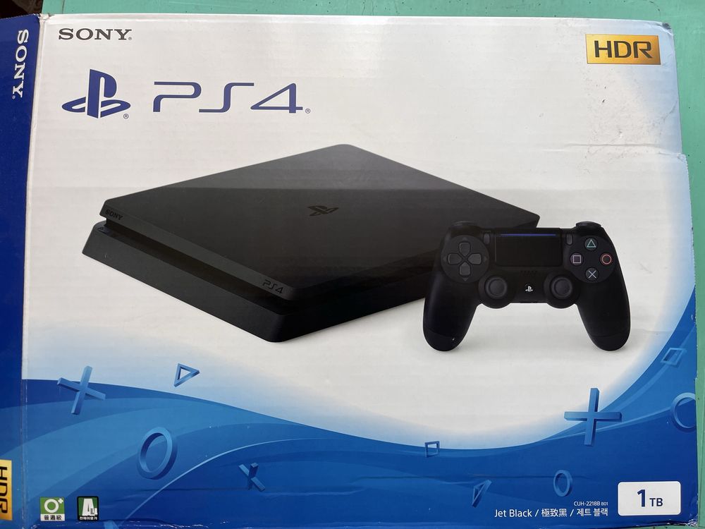 Продам PS4 slim 1T