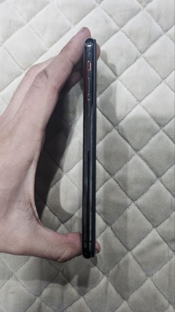 Продам iPhone X (3/64)