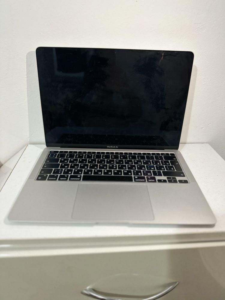 Продам MacBook Air