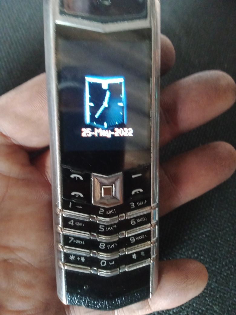 Мобильный телефон NOKIA 2280 и vertu