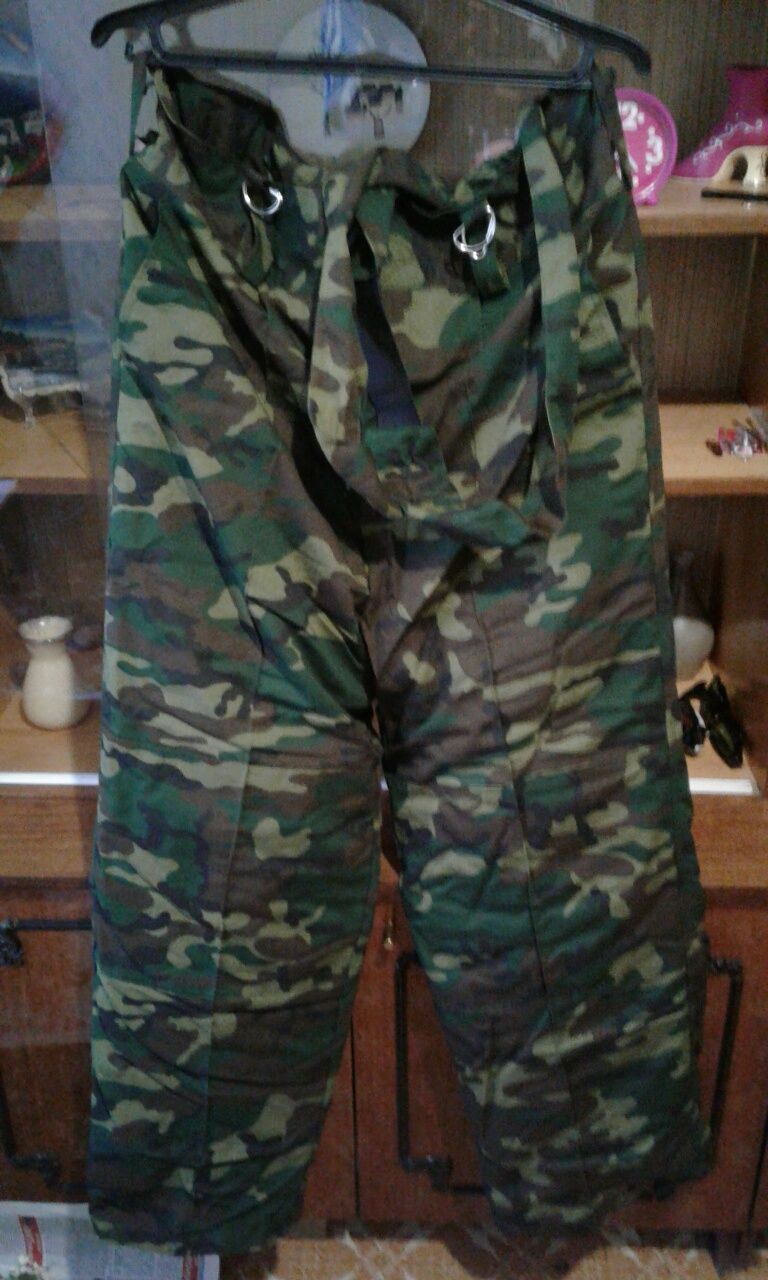 Камуфляж зимний .