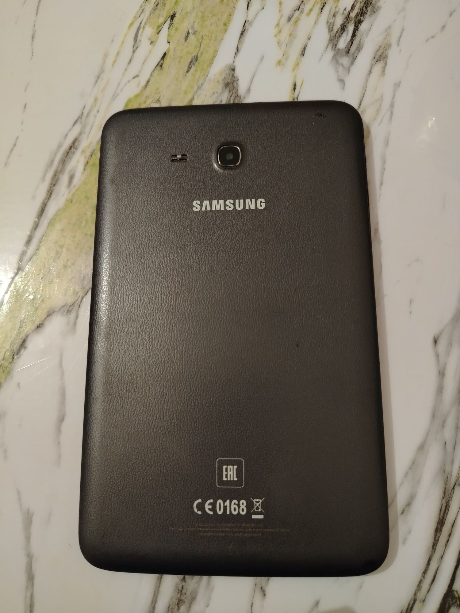 2 Samsung Galaxy Tab 3, ASUS MeMO Pad 7