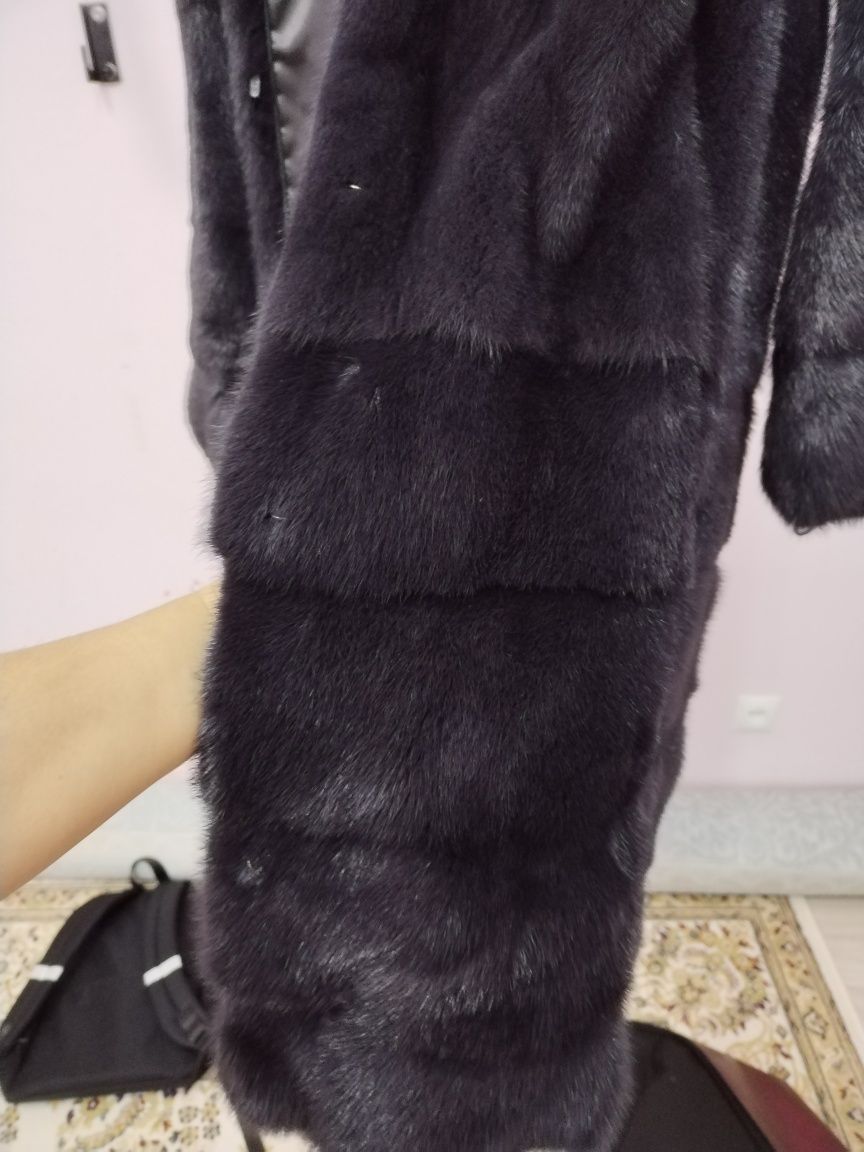 Продам норковую шубу б/у отличного состояния