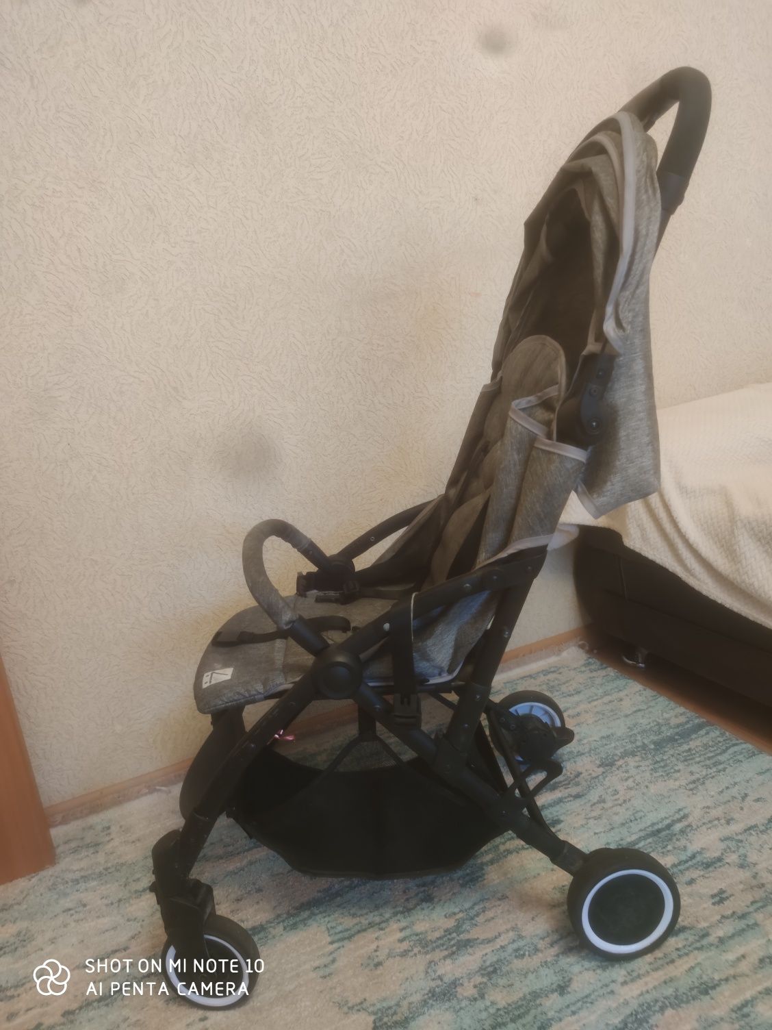 Продам коляску , лёгкую в хорошем состоянии.