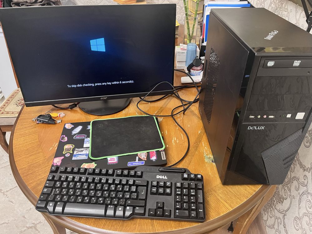 i5 - 3 поколения, Озу 12 гб, ssd 128 Gb, HD 500Gb