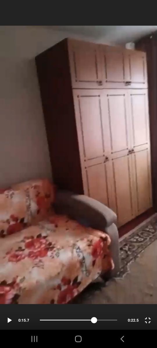 Продам квартиру .