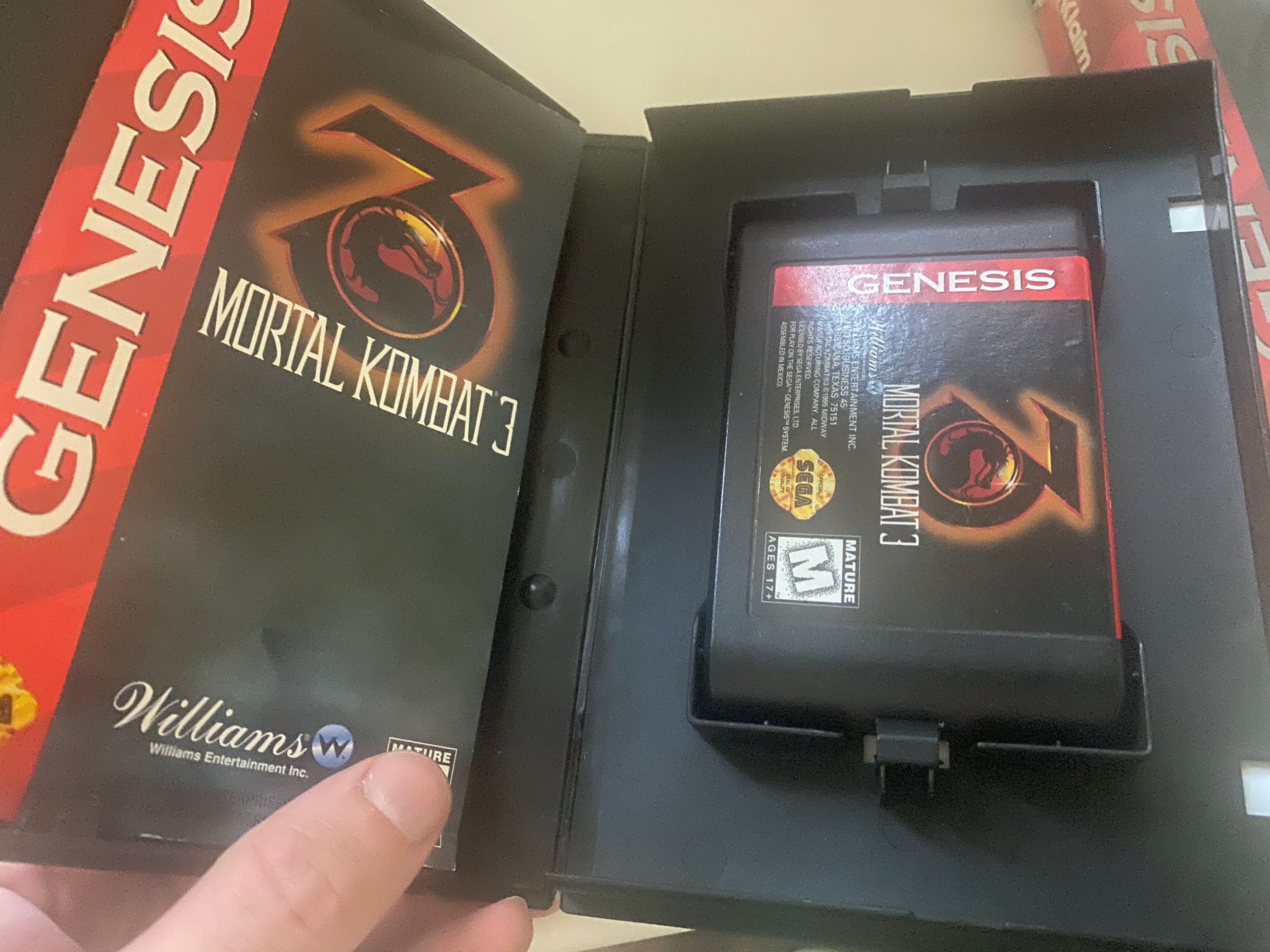 Продаю лот Mortal Kombat для Sega Genesis оригинал. 1,2,3 часть