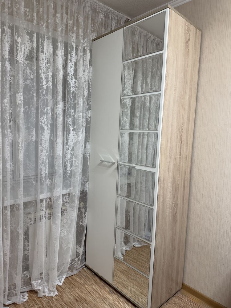 Стенка в зал 280см 150000 . Новая .