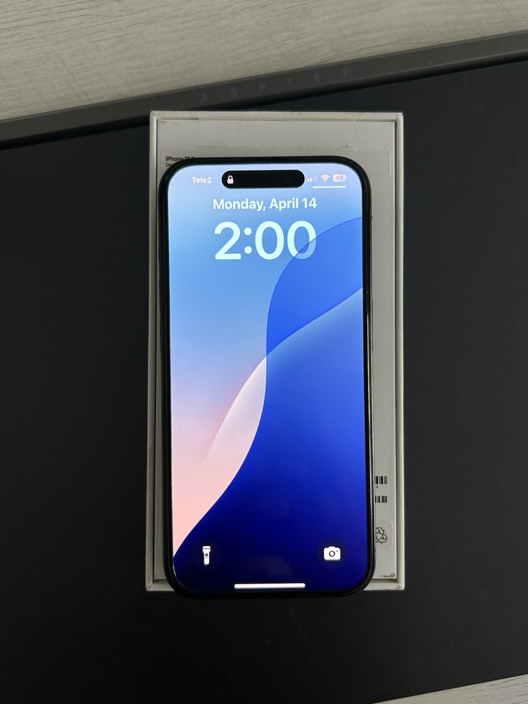 Iphone 15 pro black titanium