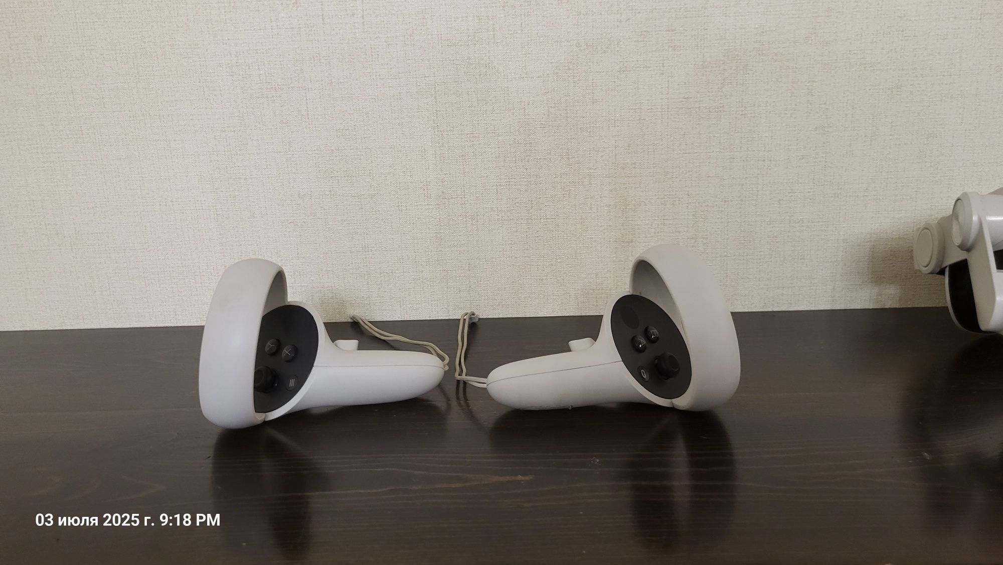 Продам очки виртуальной реальности Meta Oculus Quest 2 128Gb