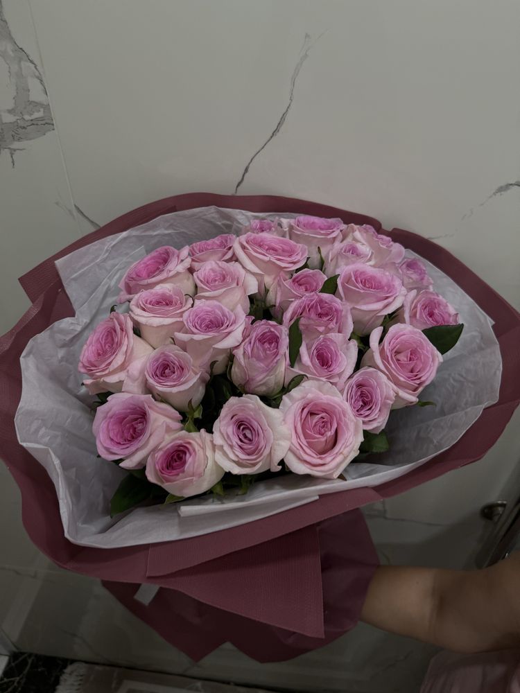 Свежие праздничные букеты — по доступной цене!