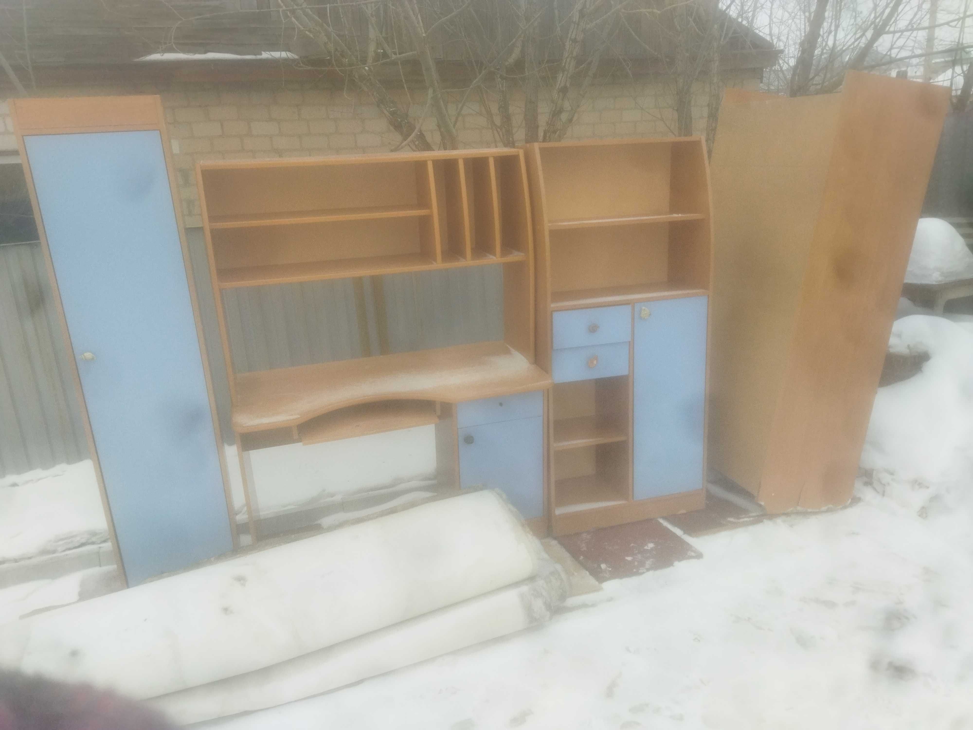 Продам стенку срочно