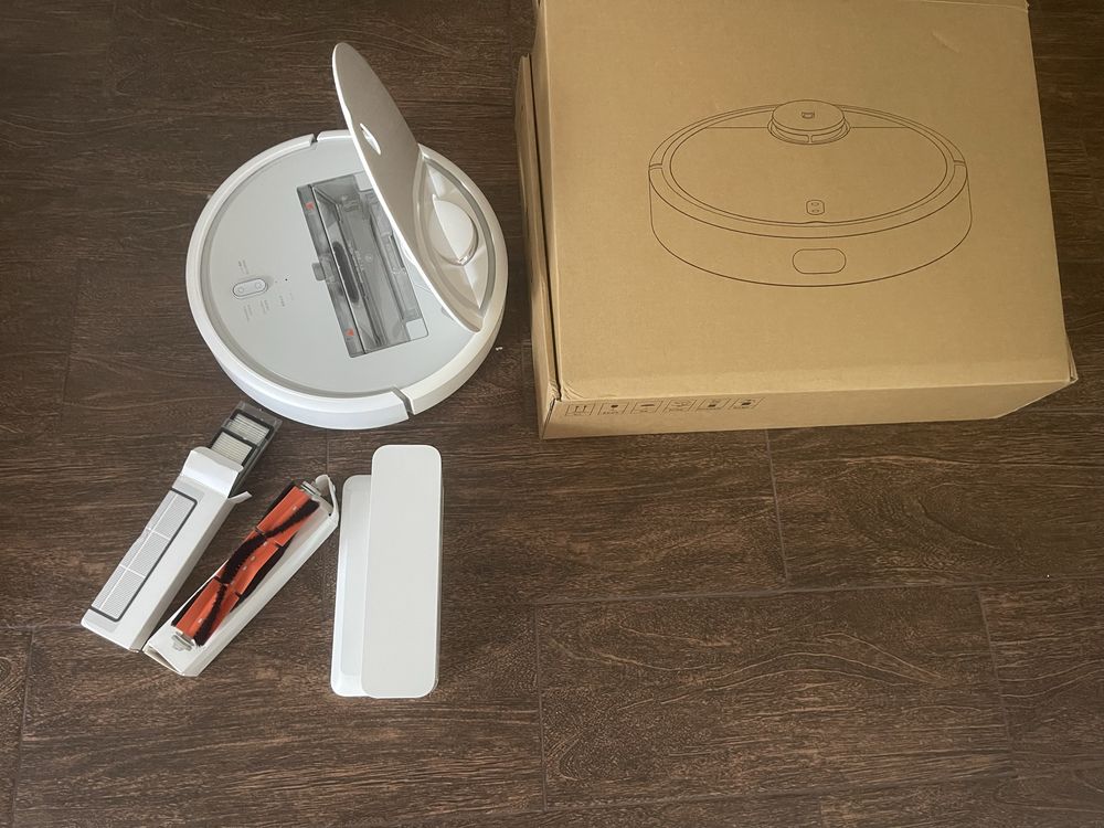 Xiaomi Mi Robot Vacuum Cleaner робот пылесос