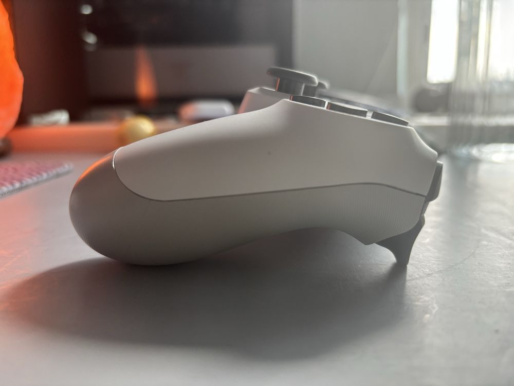 Dualshock 4 белый джойстик от пс4