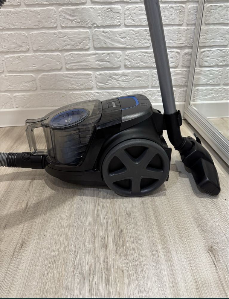 Продам пылесос Philips в отличном состоянии