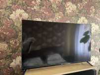 Телевизор Qwatt + Яндекс ТВ , диагональ 32" - 81 см , на запчасти
