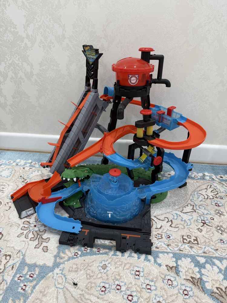 Трек трасса Hot Wheels Aligator