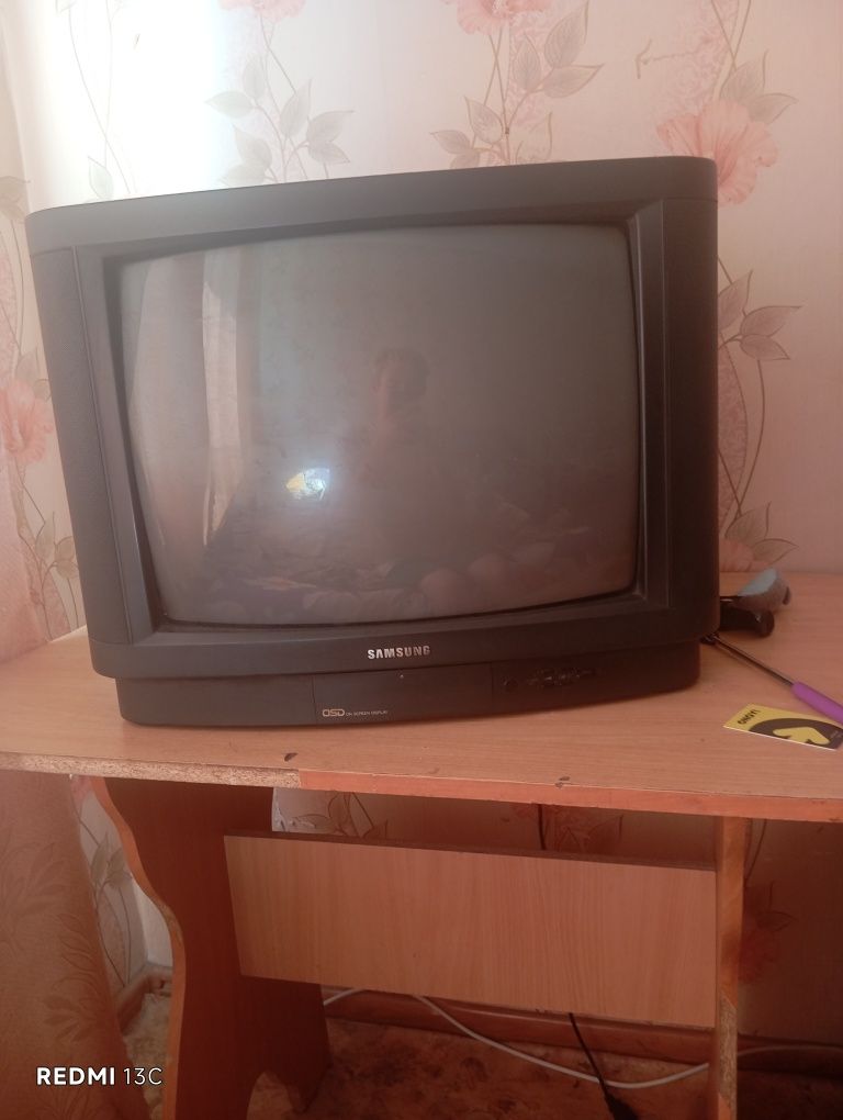 Телевизор SAMSUNG
