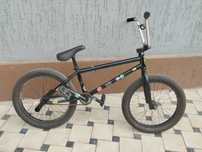 Продам bmx kink в хорошем состоянии
