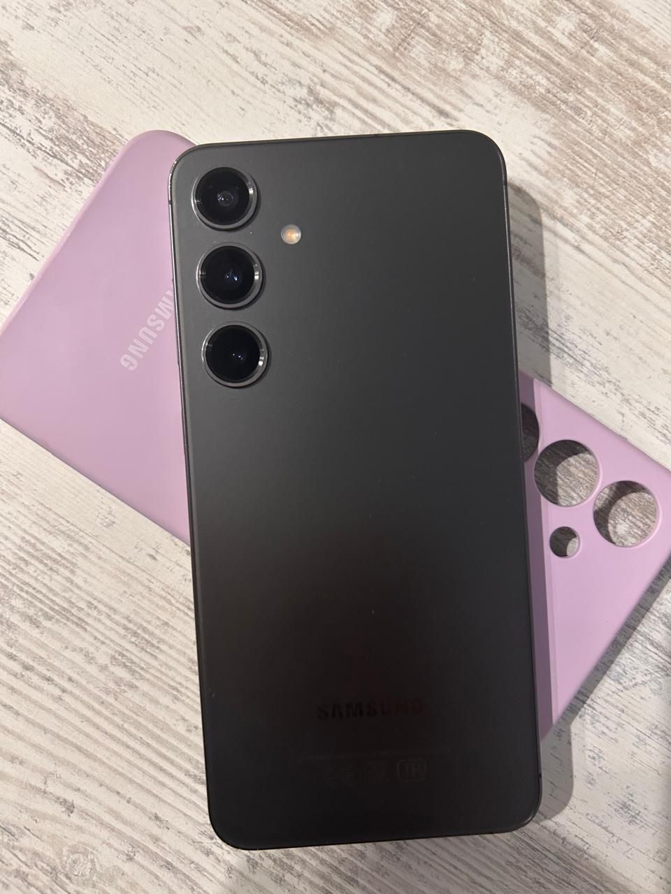 Samsung s24 plus +