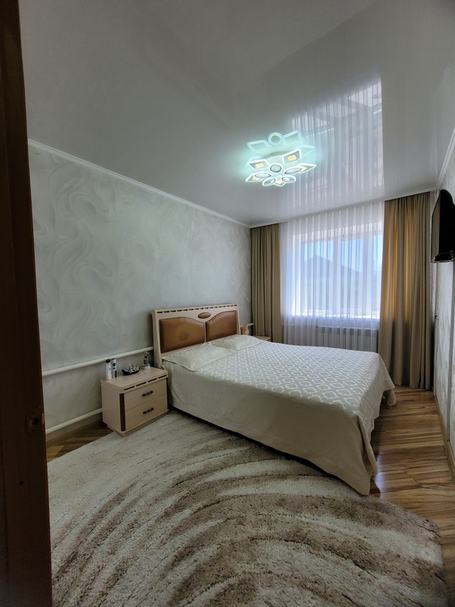 Продам 3 комн.дом район Бобровка!