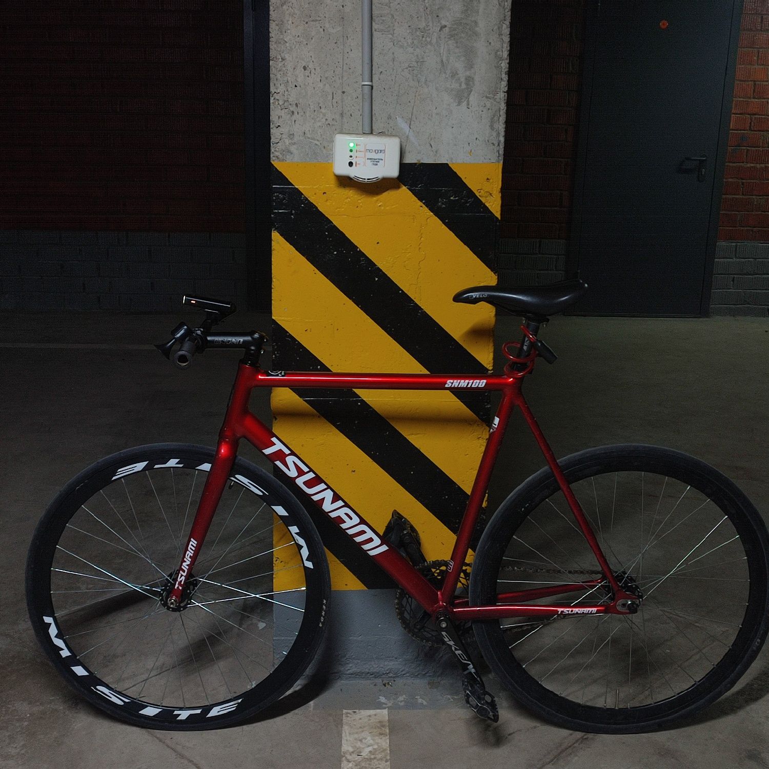 tsunami snm100 fixed gear