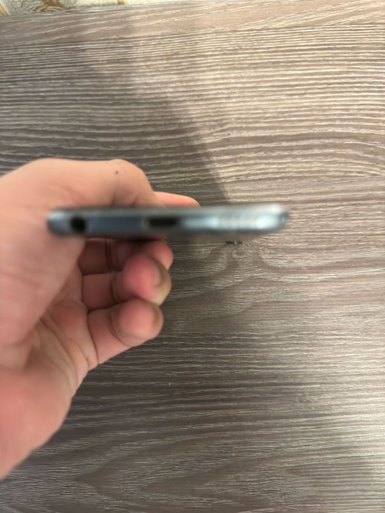Продаю Apple ipod touch 5