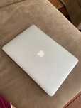 Продам macbook air 13(2015)