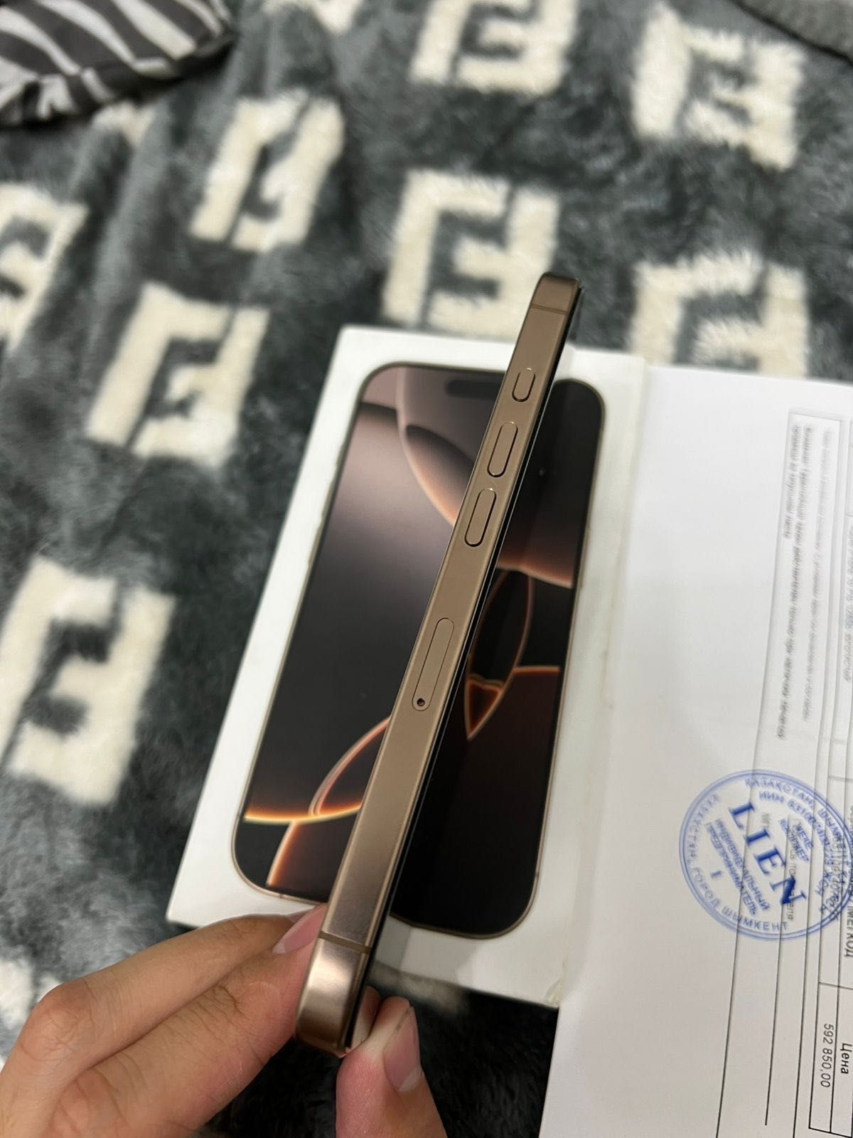 Продам iPhone 16 Pro новый айфон 16 про