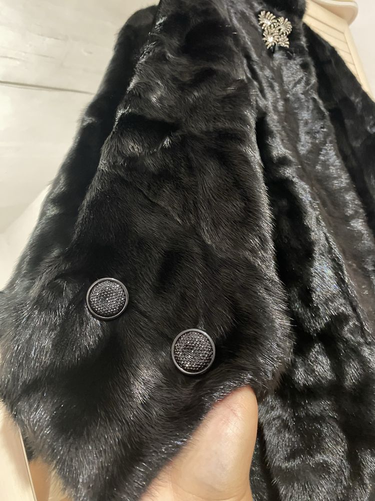 Продам норковую шубу