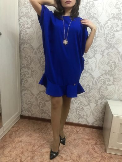Интересное яркое платье