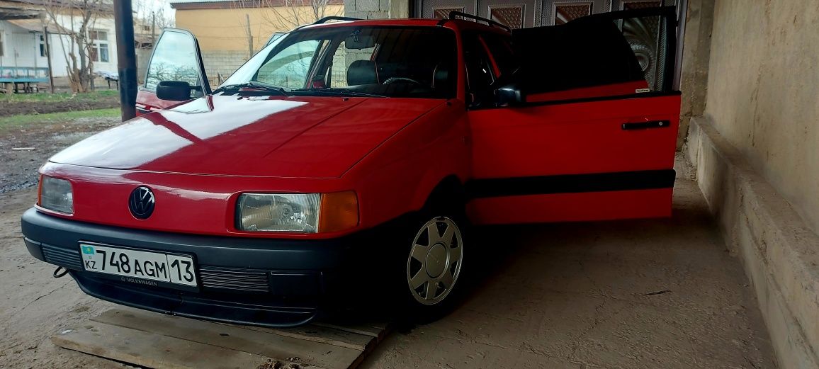 Продам  машыну Passat b3
