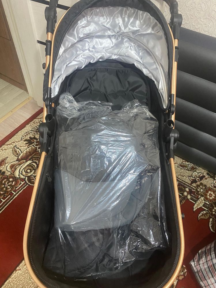 Продам детскую коляску