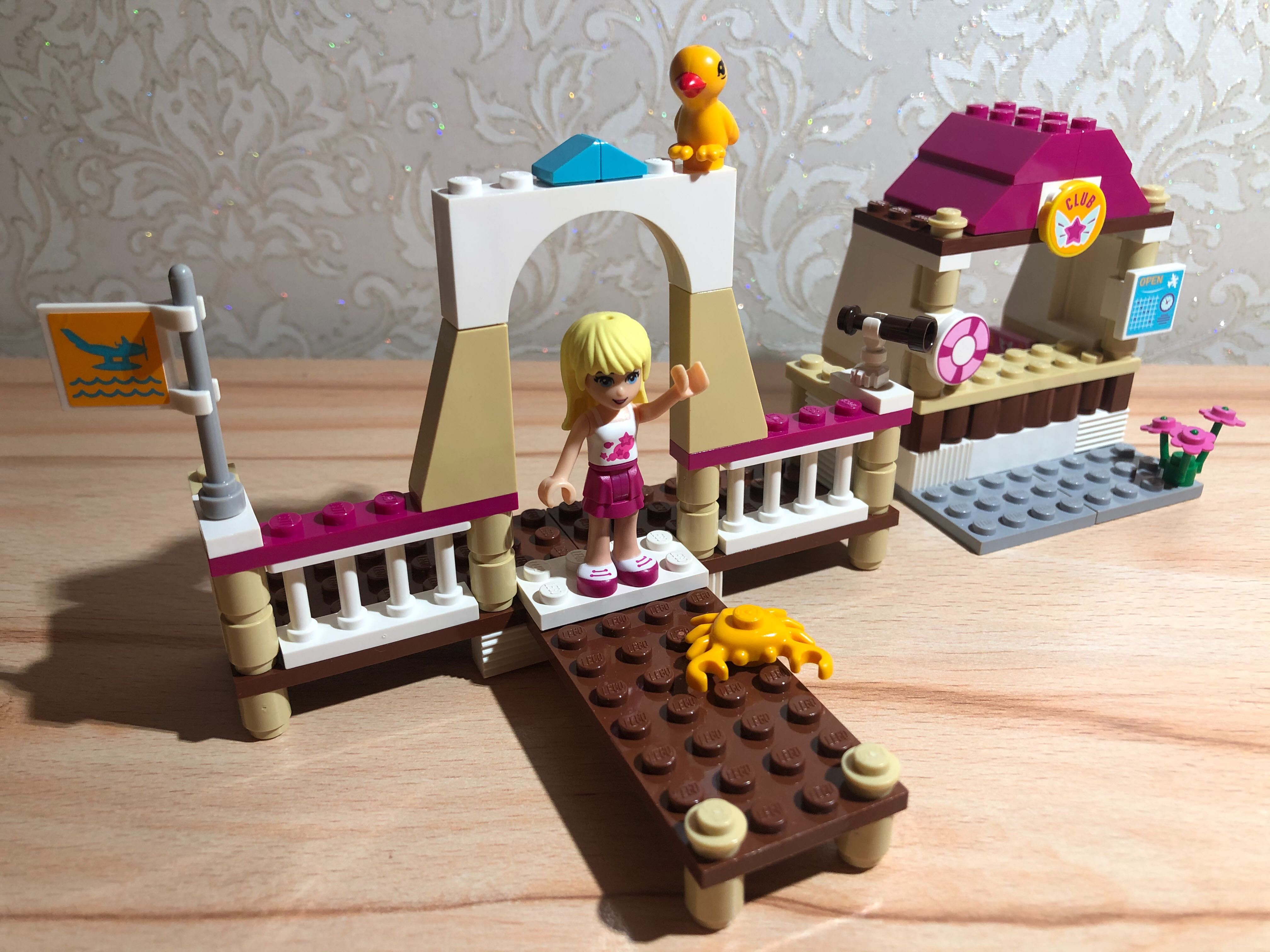 Конструктор Lego Friends (Лего друзья) школа пилотирования самолетов