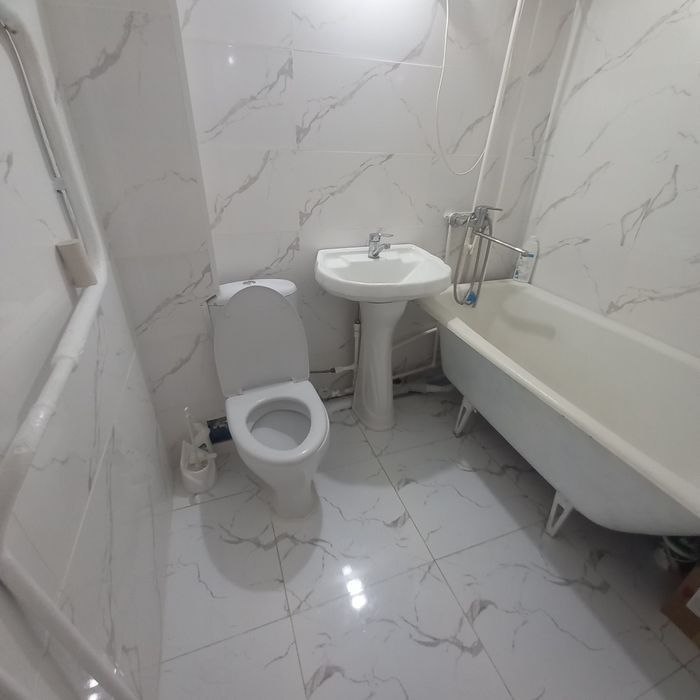 Продаю 1 ком квартиру в районе ГМЗ.