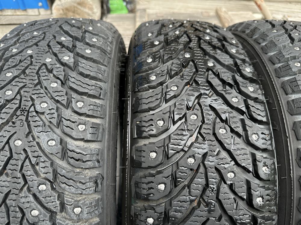 Продам зимние шины 185/65 15 от фирмы Nokian Hakkapeliitta 9.