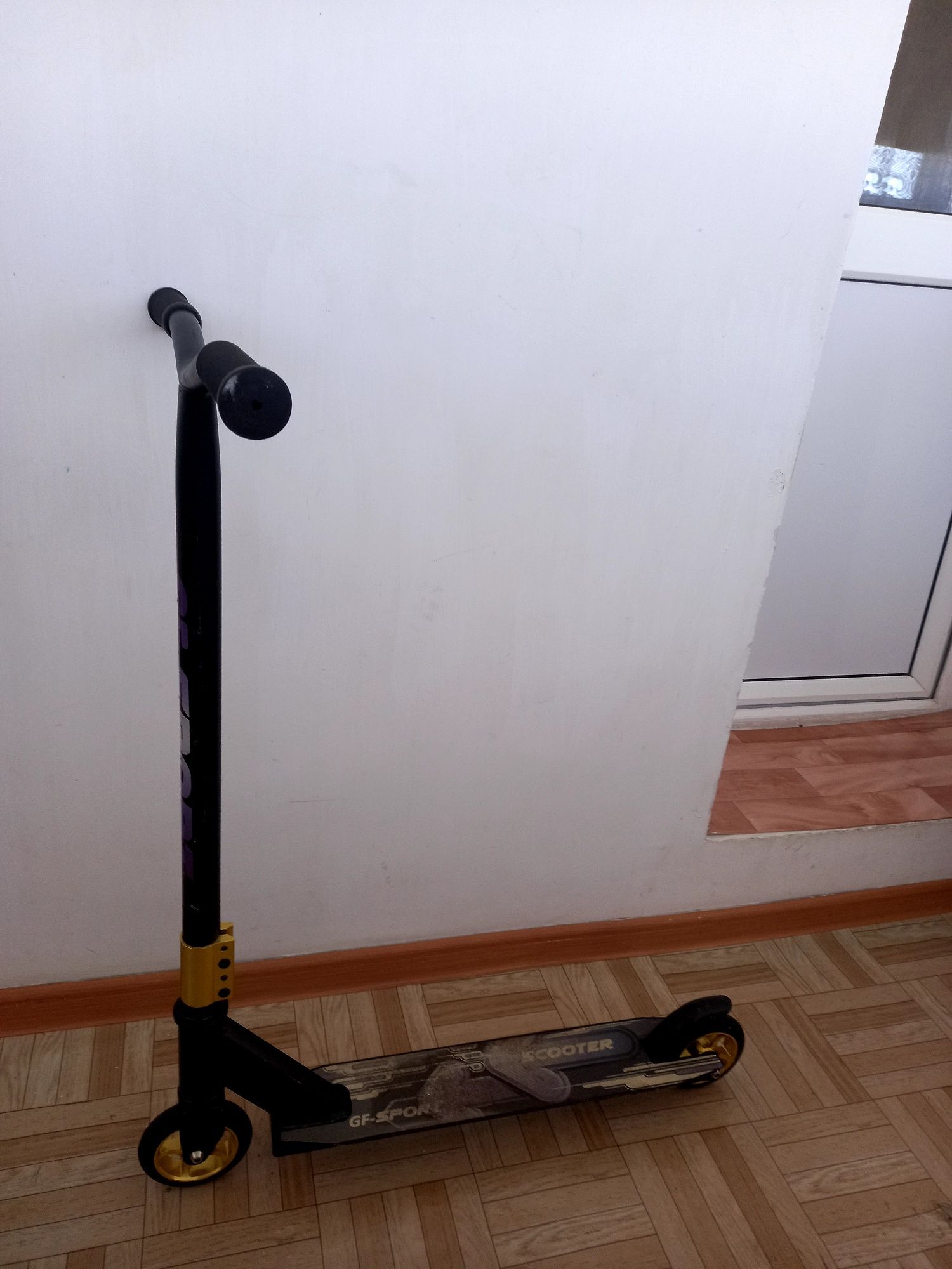 Продам самокат в хорошем состоянии