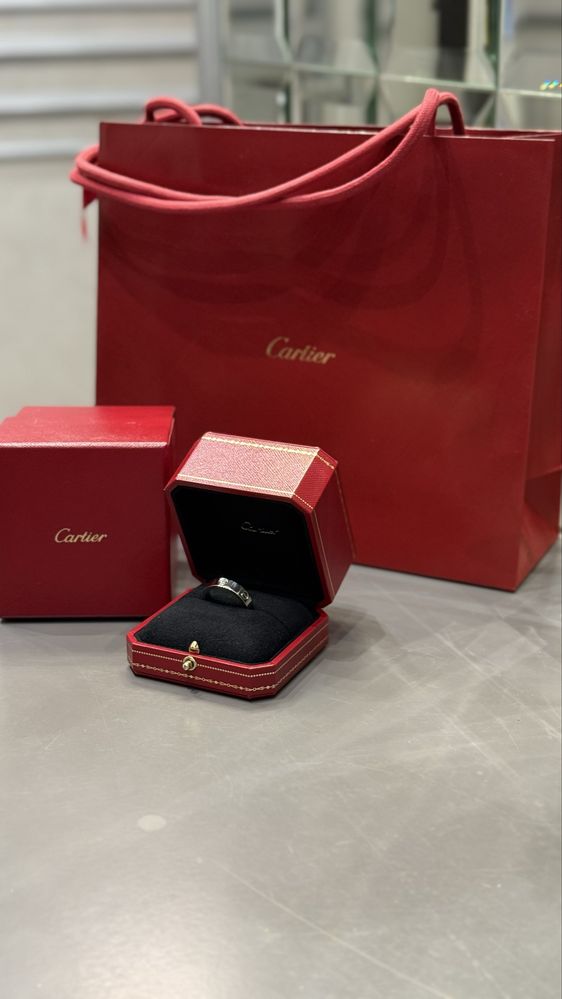 Cartier кольцо platina с бриллиантом  original