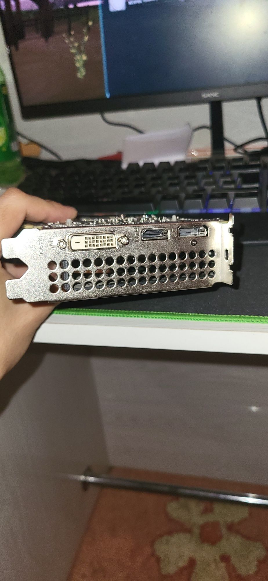 Продам GTX 1660 super 6gb
