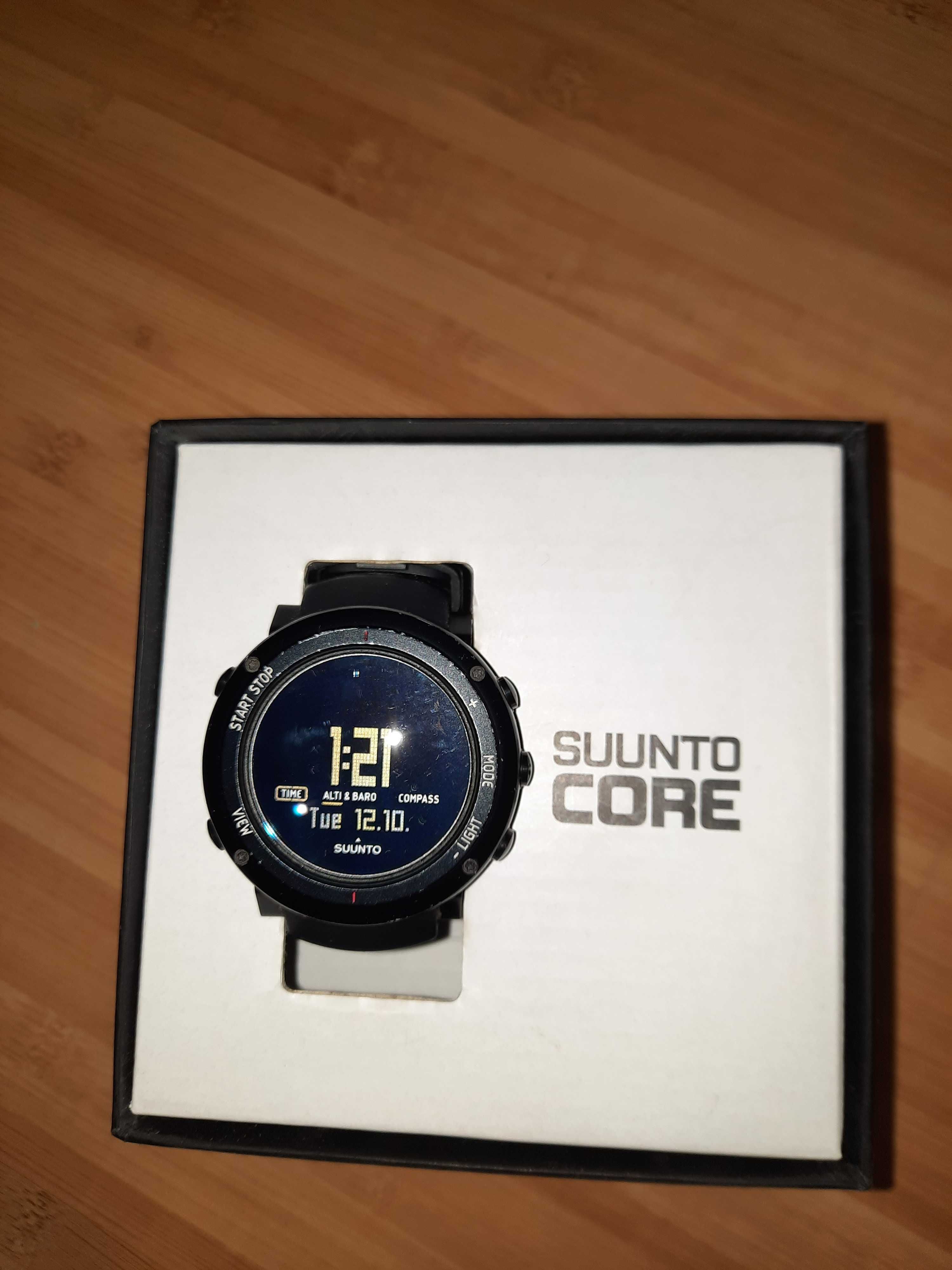 Продам наручные  часы  SUUNTO CORE