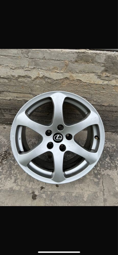 Продам диск на Lexus 160-190