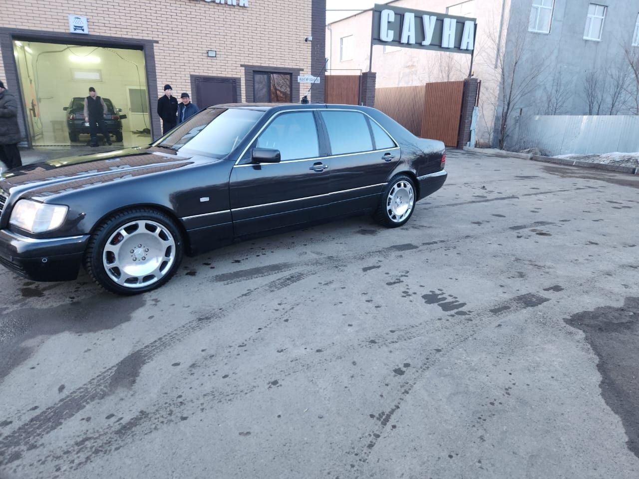 Машина Мерседес кл