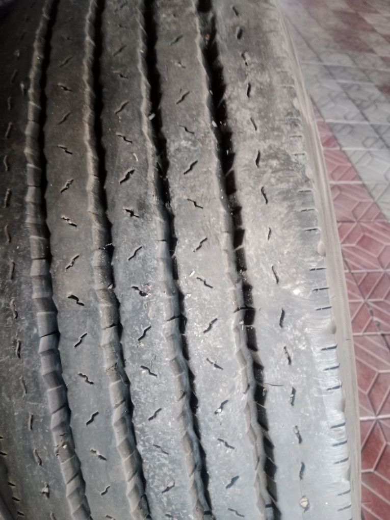 Продам шины грузовые