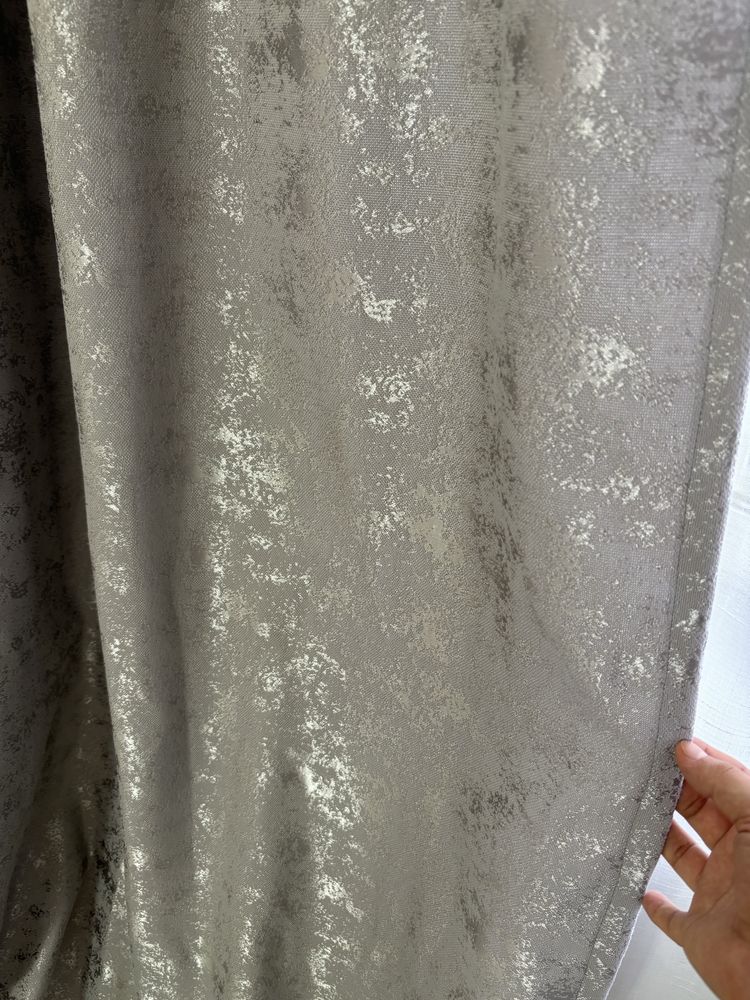 Продам шторы новый