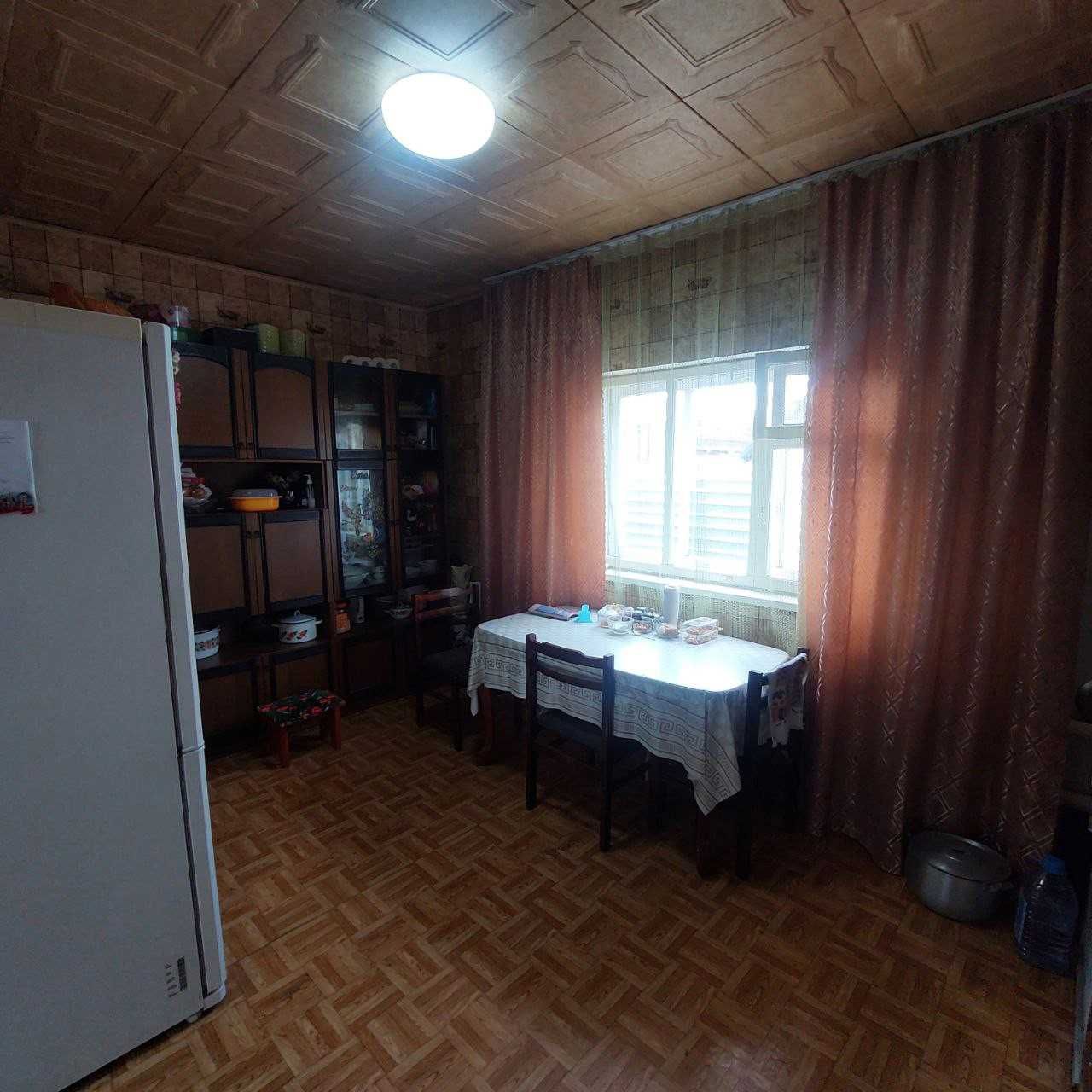 Продам 6ти комнатный дом в районе Мелькомбината
